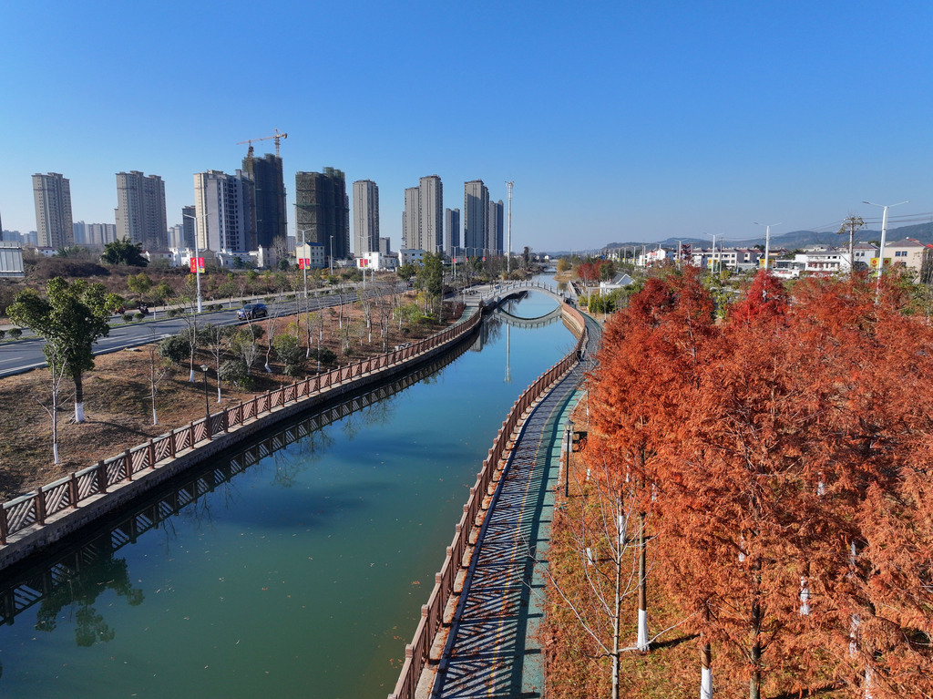 江西泰和：引水进城改善城市生态