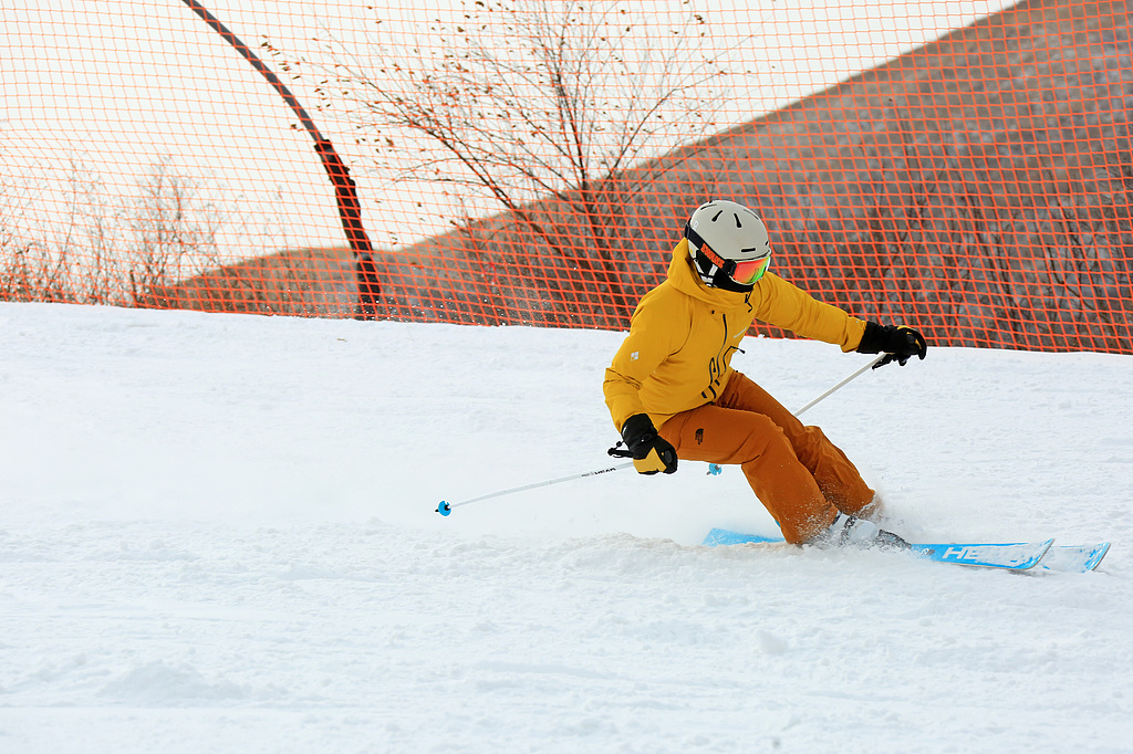 河北唐山：冷资源“带火”冰雪旅游热