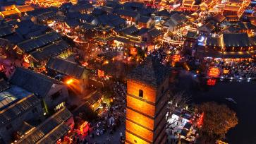 河南洛阳：洛邑古城灯火辉煌