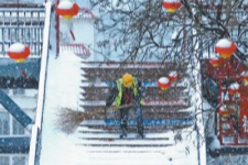 以尽责坚守 护新春美好