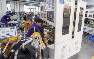 江西新余：大学生实训中心作业