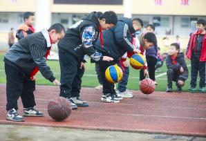 贵州：丰富大课间活动 为学生快乐成长添彩