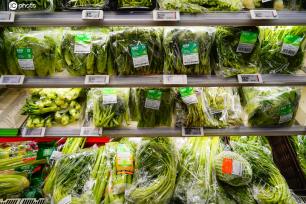 北京80余种头茬春菜新鲜上市