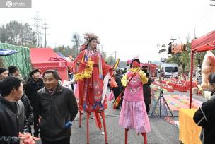 安徽黄山：百年传统庙会延续民风乡俗
