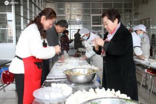 山东威海：多彩活动迎妇女节