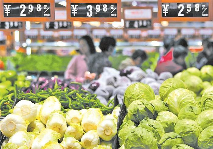 2025年上半年居民收入和消费支出情况