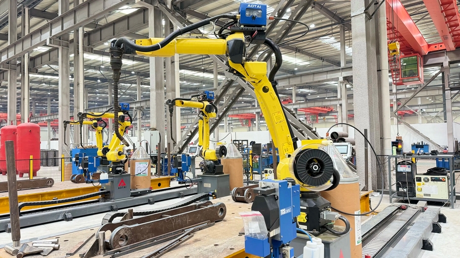 一季度我国装备制造业增加值同比增长10.9%