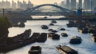 江苏淮安：京杭大运河运输忙