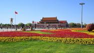 北京：花坛装点天安门广场