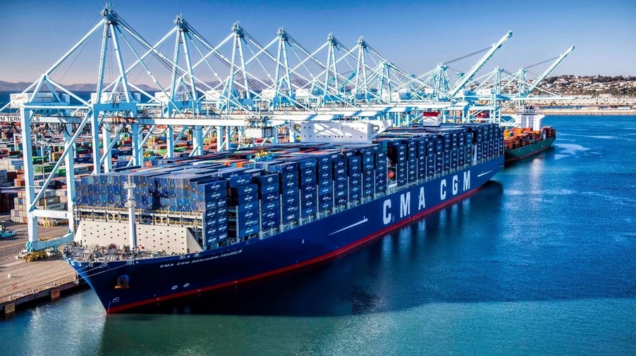 前8个月我国货物贸易进出口增长3.5%