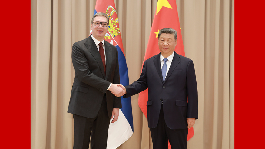 习近平会见塞尔维亚总统武契奇
