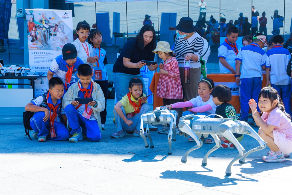 新疆乌鲁木齐：航空科技模型竞赛精彩开赛