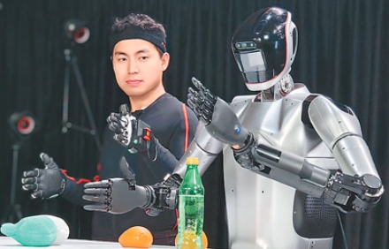 在上海，机器人正加速“进化”（“融”观中国）