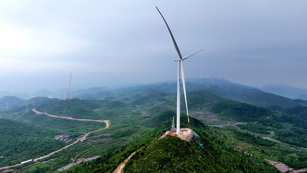 重庆酉阳：风力发电赋能乡村振兴