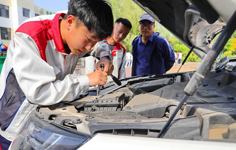 河北秦皇岛：职业教育进社区 技能服务惠民生