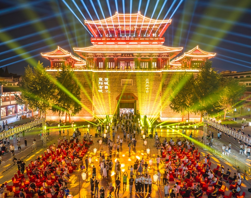 湖北襄阳：多彩活动点亮古城“新夜态”