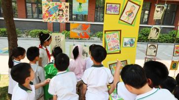 江苏连云港：校园科技展览放飞科学梦想