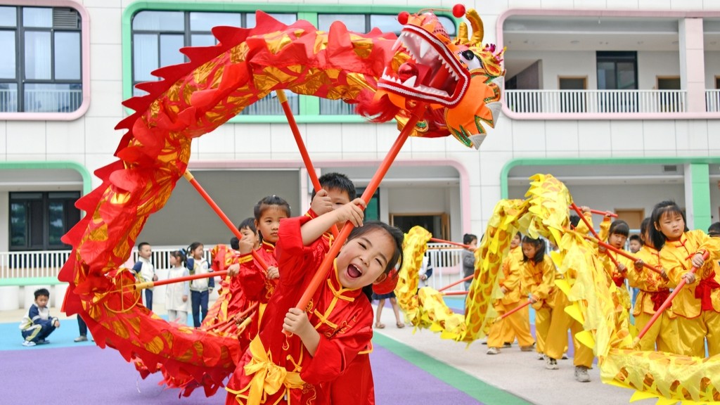 浙江台州：多彩民俗迎“双节”