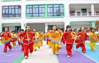 浙江台州：多彩民俗迎“双节”