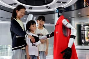 安徽蒙城：科技馆里感受科技魅力