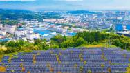 安徽安庆：光伏发电板输送清洁能源