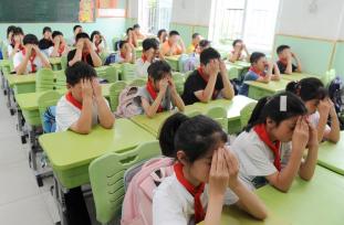 安徽合肥：爱眼护眼 从小做起