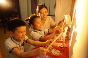 浙江德清：光彩皮影 活力校园