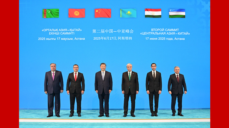 习主席在阿斯塔纳的精彩瞬间