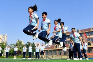 山东青岛：多彩体育乐享运动