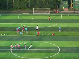 江苏扬州：“苏超”点燃夏日足球热情