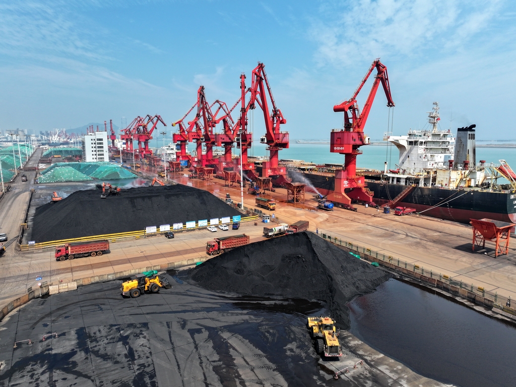 江苏连云港：“夏峰”电煤运输忙