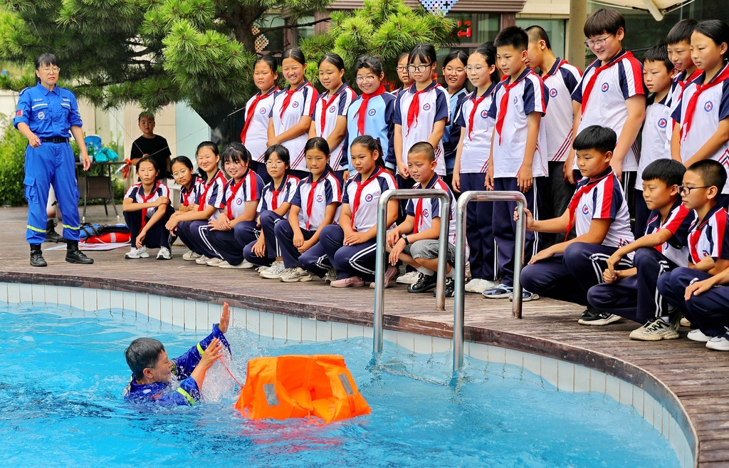 河北秦皇岛：防溺水 学安全