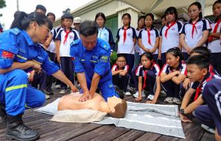 河北秦皇岛：防溺水 学安全