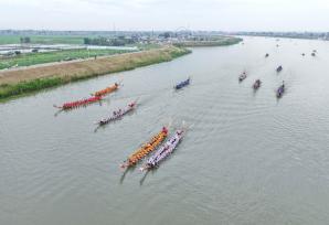 安徽马鞍山：六月六赛龙舟