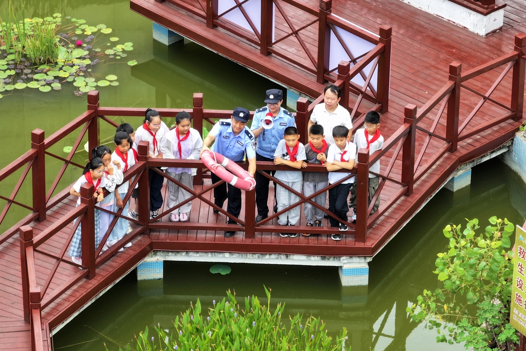 江苏扬州：上好安全课 平安过暑期