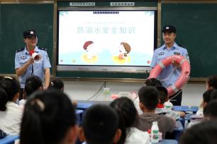 江苏扬州：上好安全课 平安过暑期