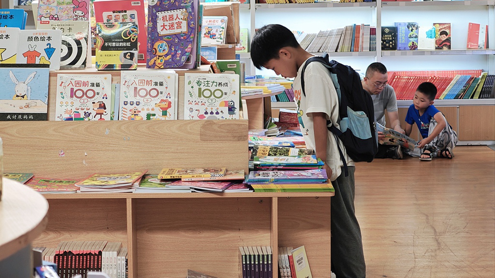 福州：暑假“書香熱”升溫
