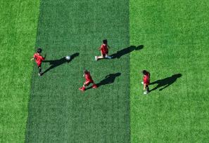 江西定南：足球小将齐聚参加夏季训练营