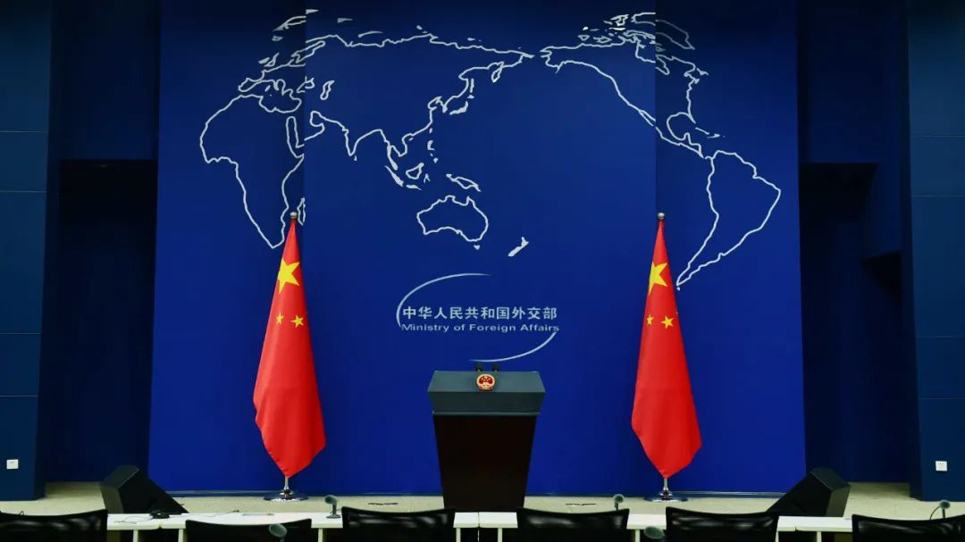 外交部发言人就柬泰边境冲突答记者问