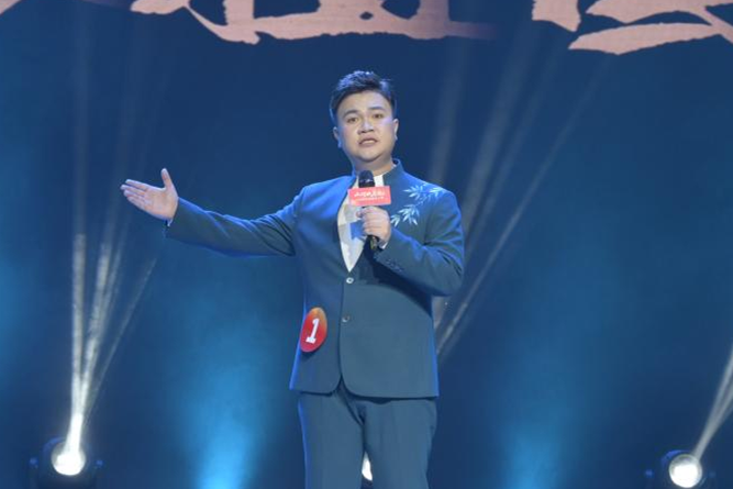 李思奇：苍穹之下，中国脊梁