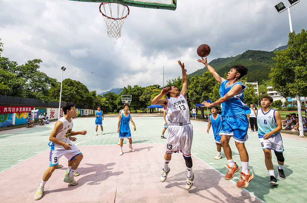 贵州从江：乡村篮球火热比拼