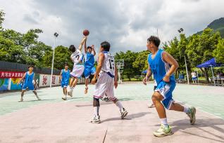 贵州从江：乡村篮球火热比拼