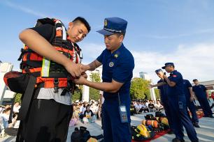 湖北襄阳：消防安全进校园