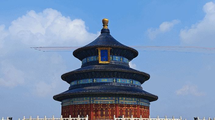 震撼现场 战机与北京地标同框