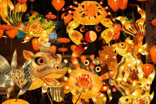 佛山：中秋花灯提前“上线”