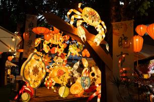 佛山：中秋花灯提前“上线”