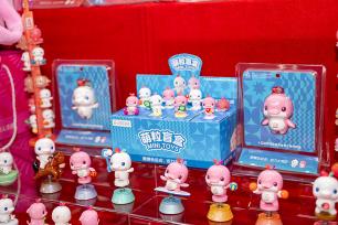 广州：十五运官方特许商品亮相广东旅博会