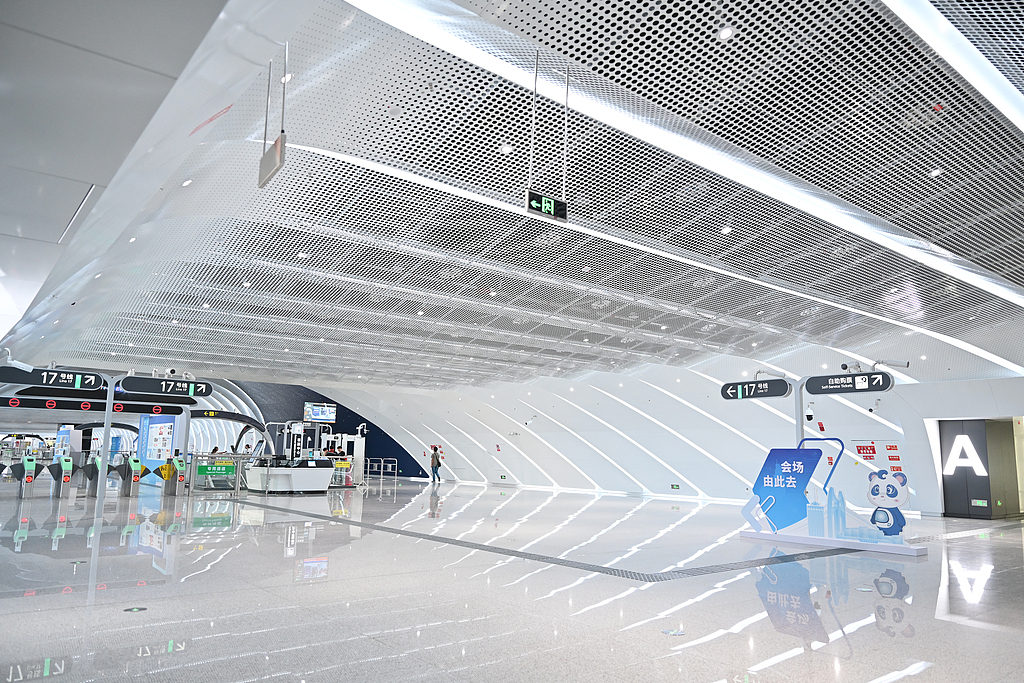 四川成都：多个特色站点亮相