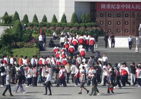 中国人民抗日战争纪念馆迎参观热潮