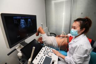 贵州贵阳：1970余名环卫工人免费体检